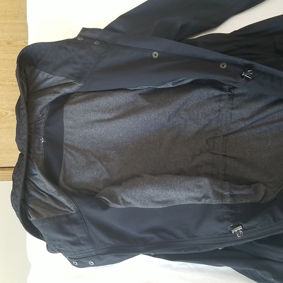 Lot of 3 Lululemon Size 4 ANORAK, BRA & SWEATPANTS - Picture 5 of 11